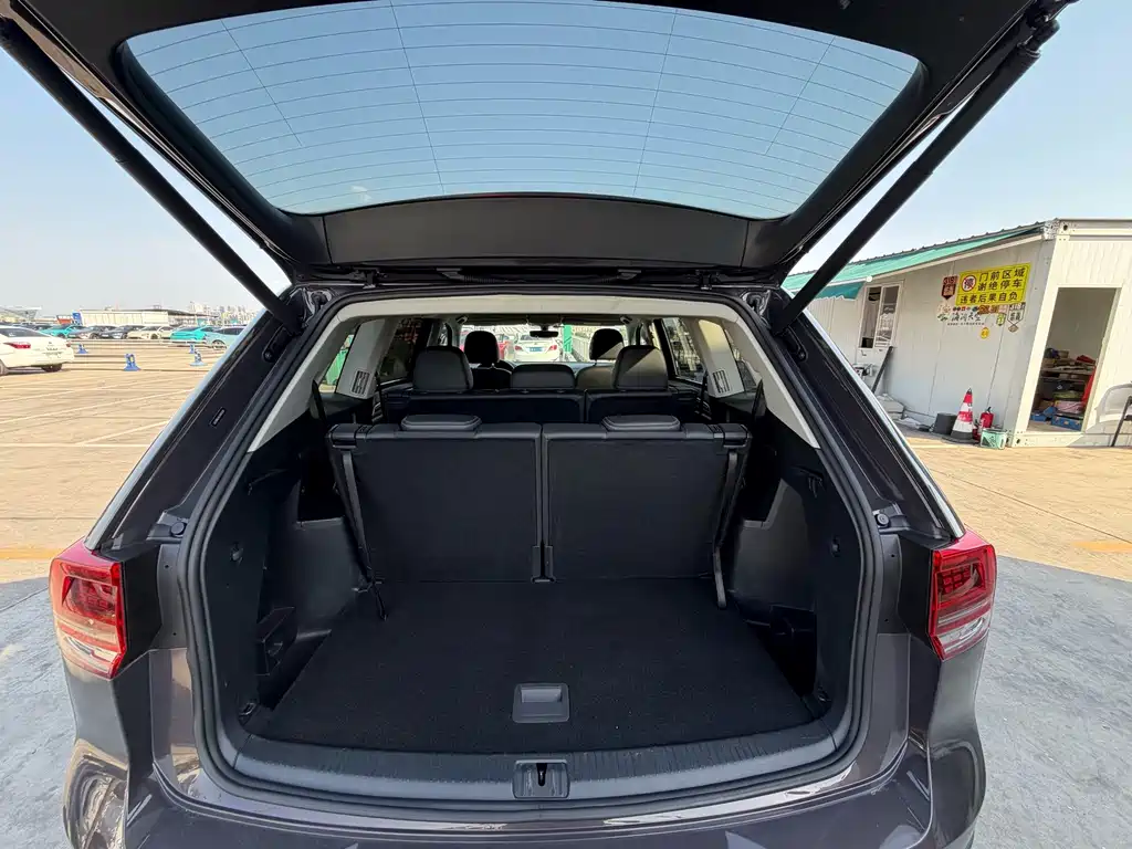Volkswagen Teramont — миниатюра 18