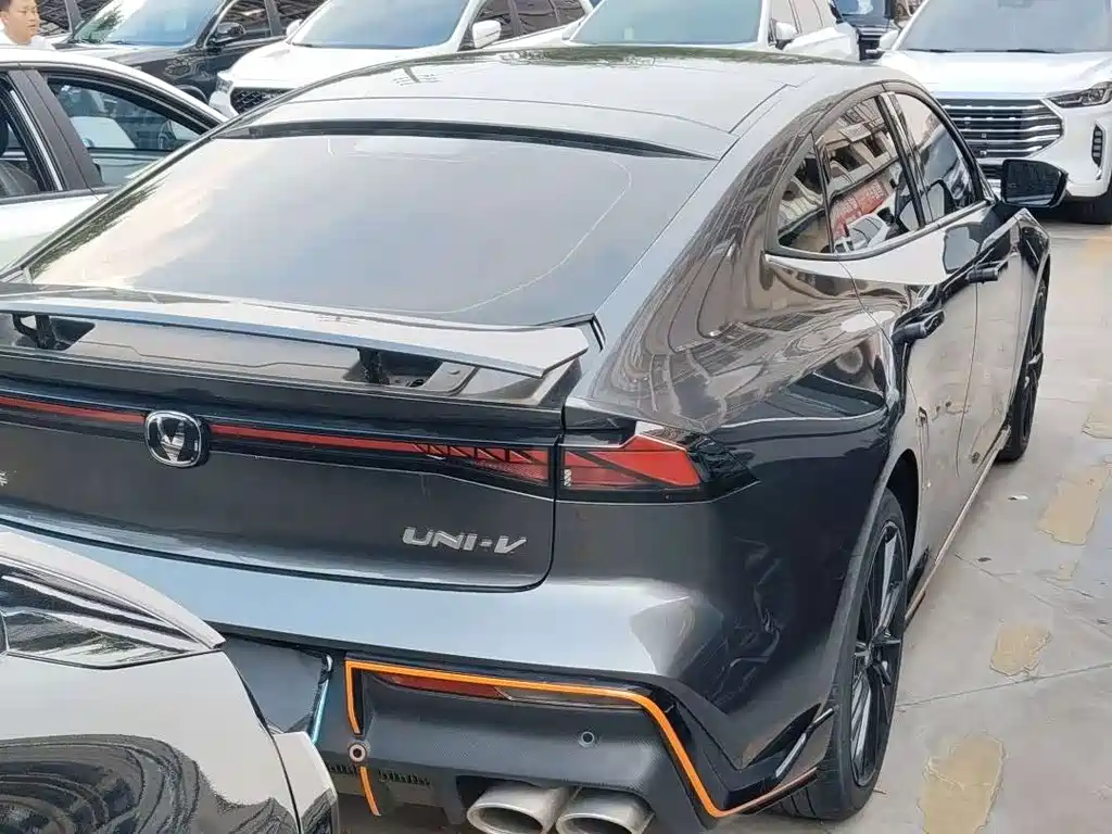 Changan UNI-V — миниатюра 10