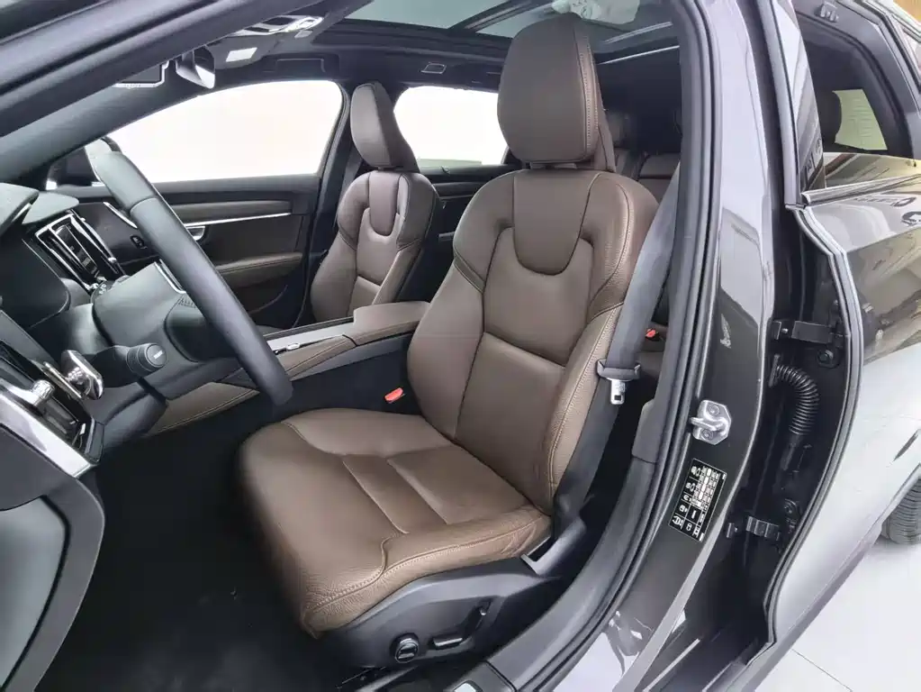 Volvo V90 — миниатюра 21