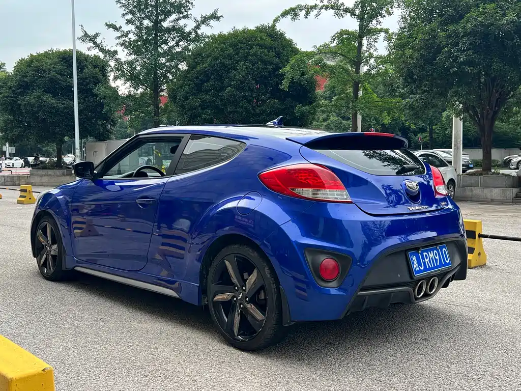 Hyundai Veloster — фотографии объявления, Фото 25