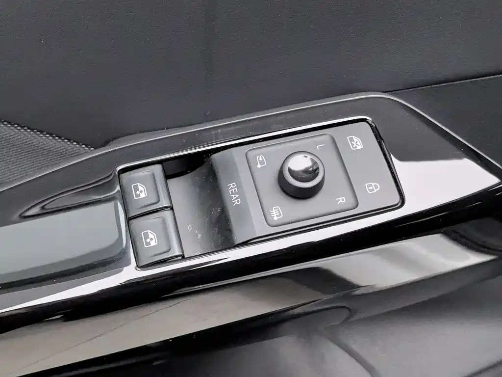 Volkswagen ID.3 — миниатюра 9