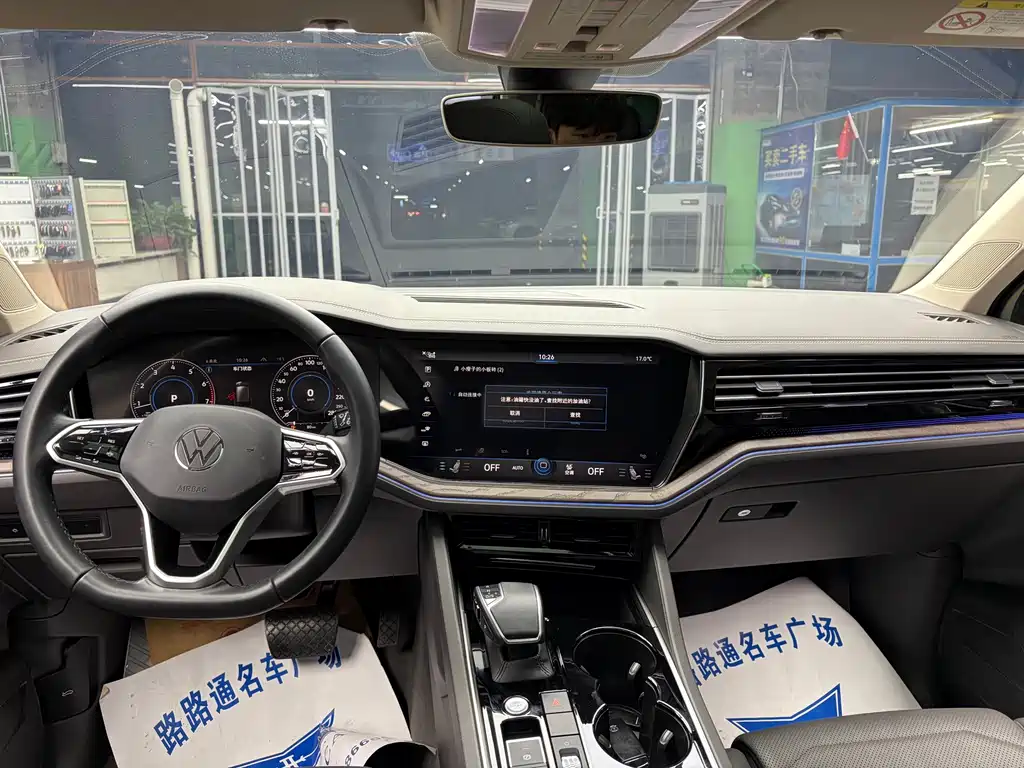Volkswagen Touareg — миниатюра 7