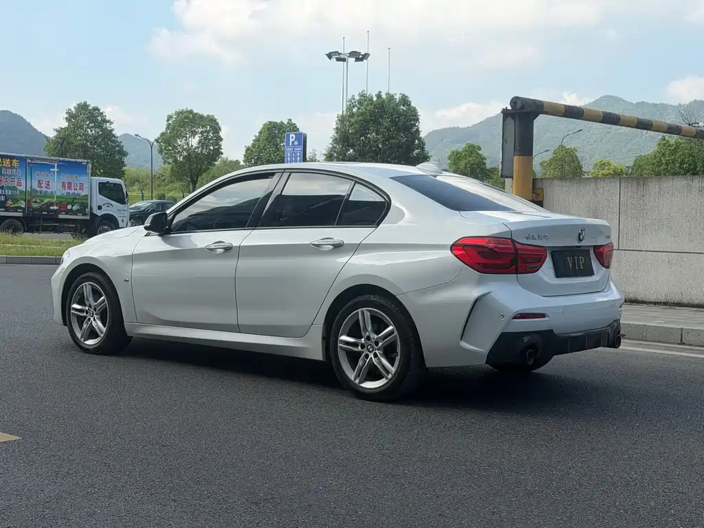 BMW 1 Series — миниатюра 11