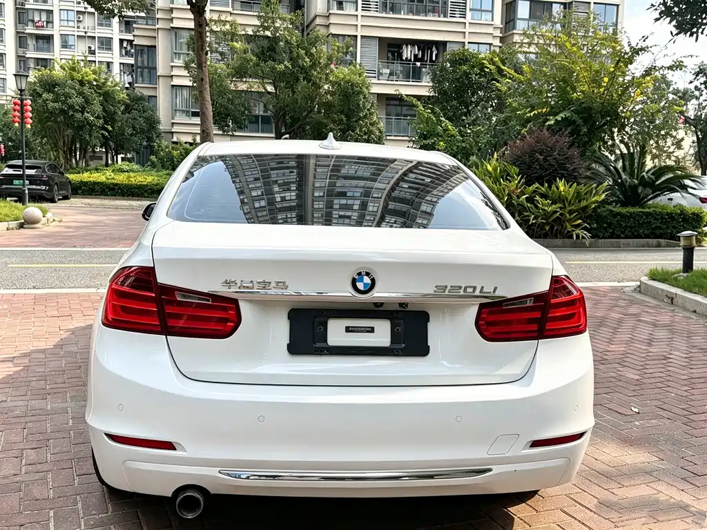 BMW 3 Series — миниатюра 5