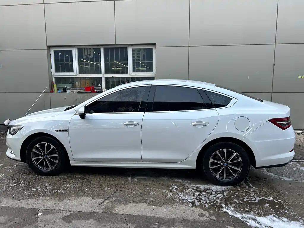 BYD Qin Pro NEV — миниатюра 5