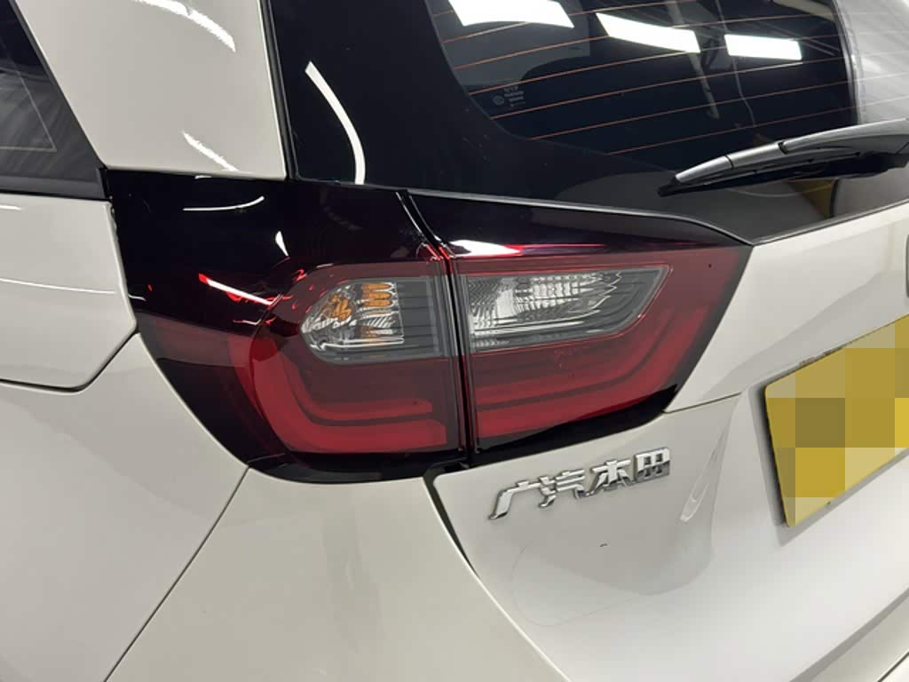 Honda Fit 1.5 л 2022 г. Белый, пробег 31000 км
