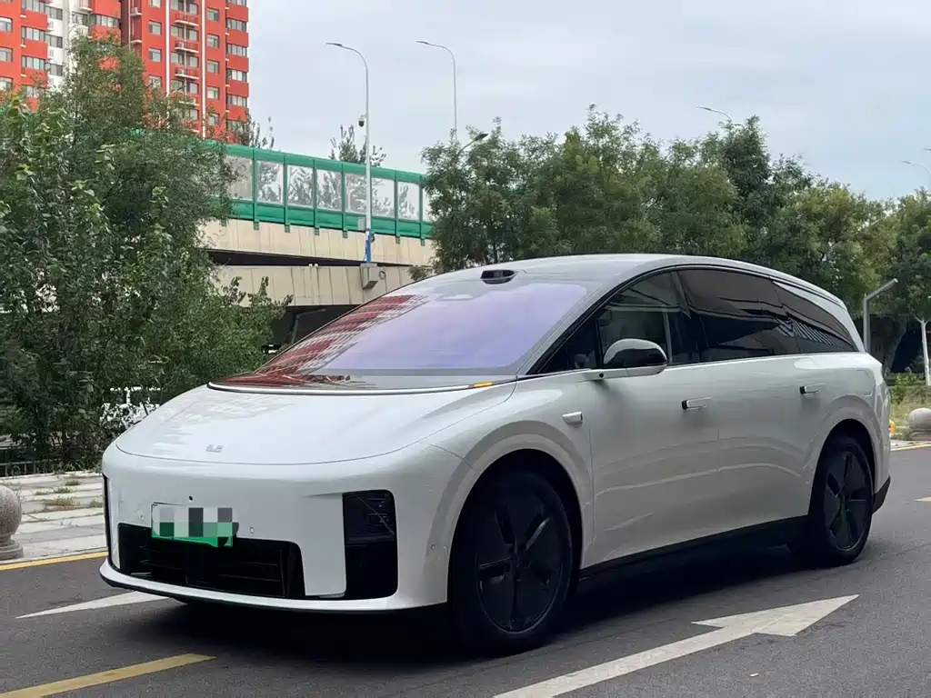 Li Auto Li i8