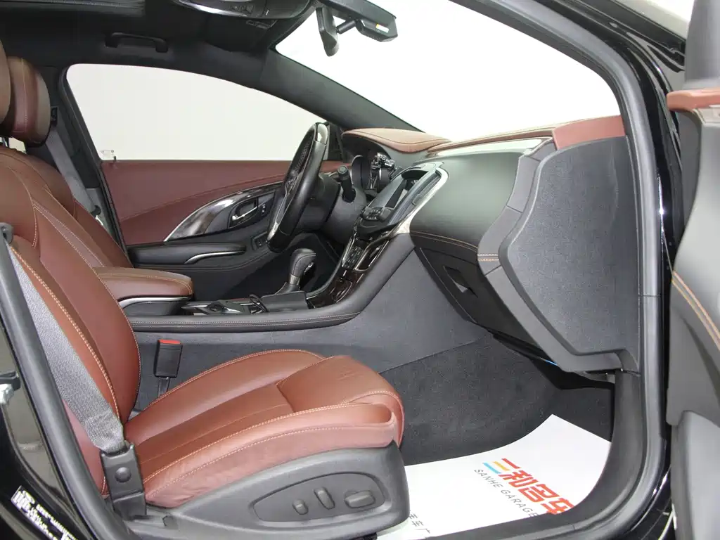 Buick LaCrosse — миниатюра 8