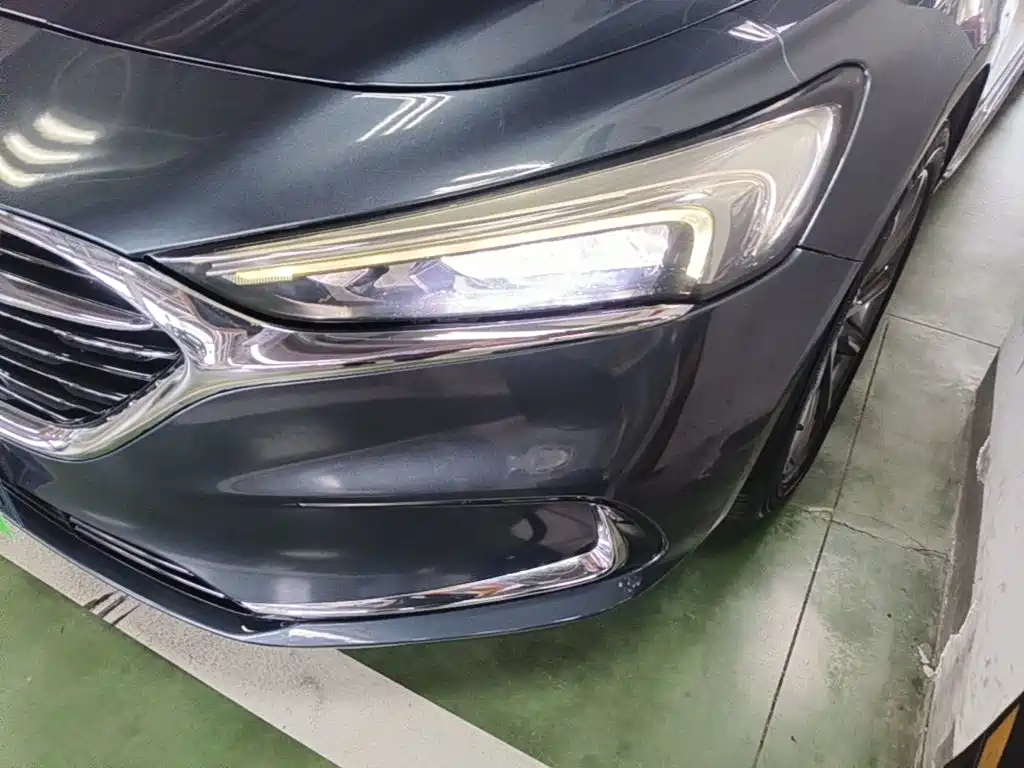 Buick LaCrosse — миниатюра 24