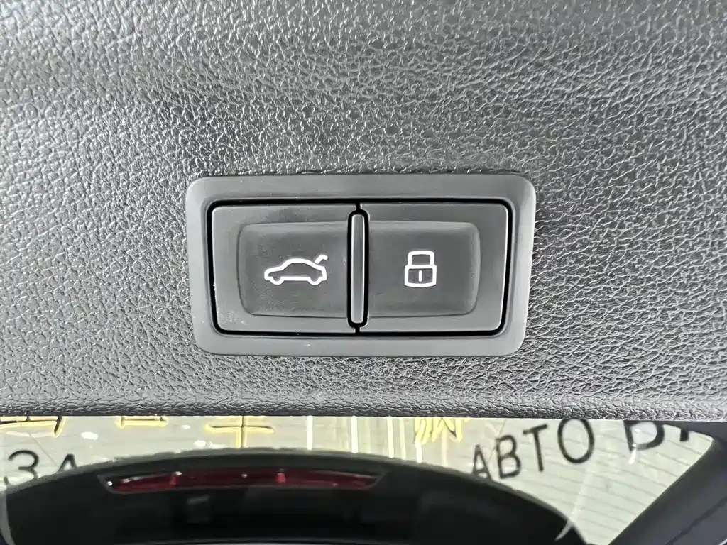 Audi Q3 — миниатюра 15