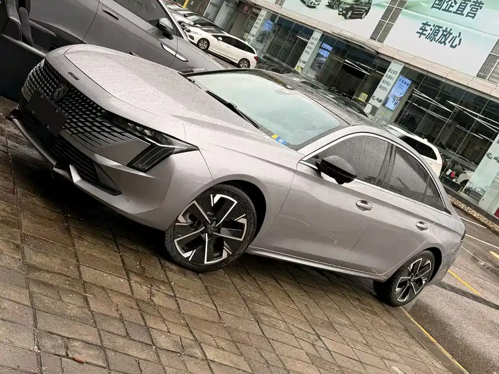 Peugeot 508