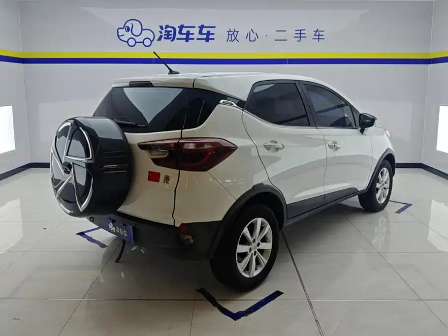 BYD Yuan — миниатюра 3