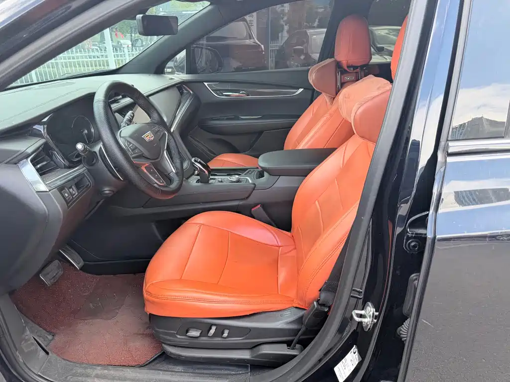 Cadillac XT5 — миниатюра 4