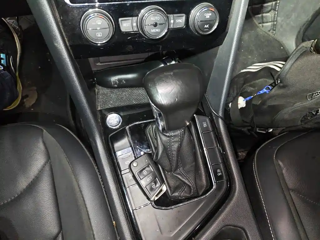 Volkswagen Tiguan L — миниатюра 10