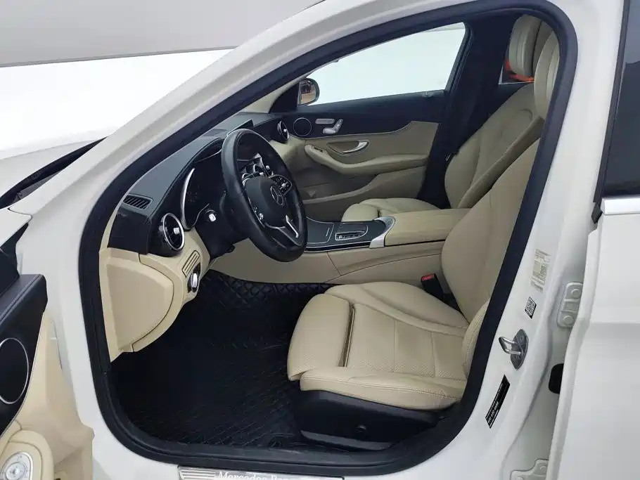 Mercedes-Benz C-Class — миниатюра 9