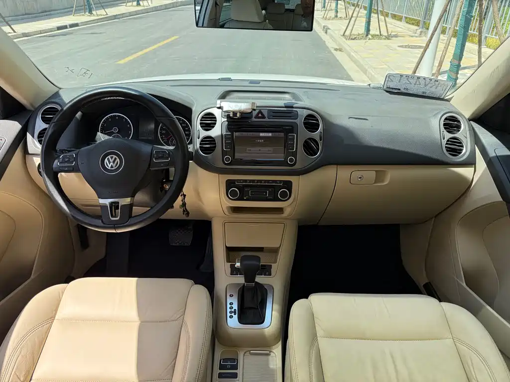 Volkswagen Tiguan 2010 1.8TSI AT