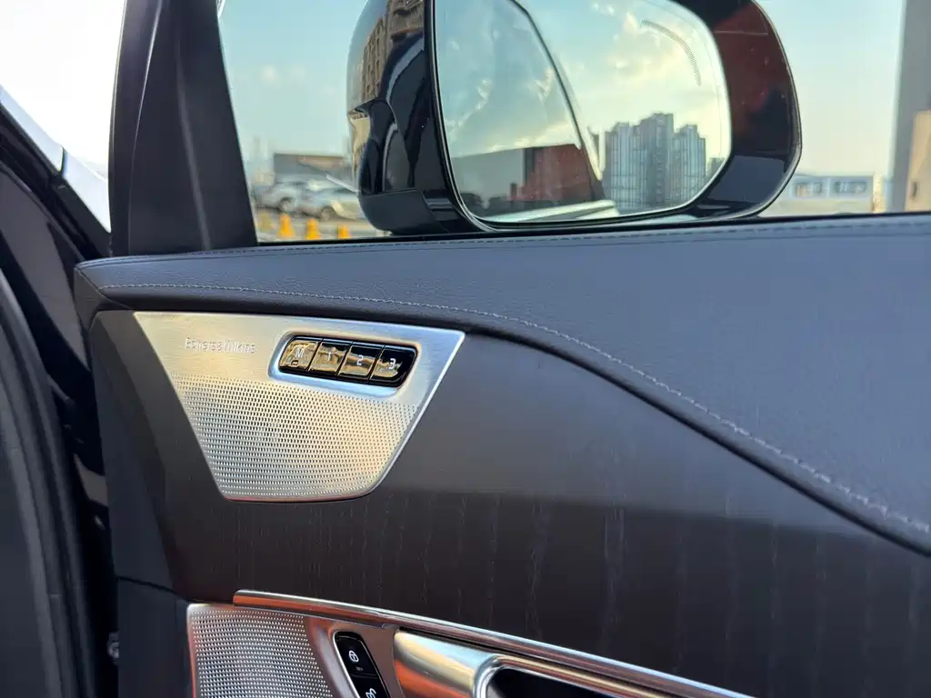 Volvo XC90 — миниатюра 20