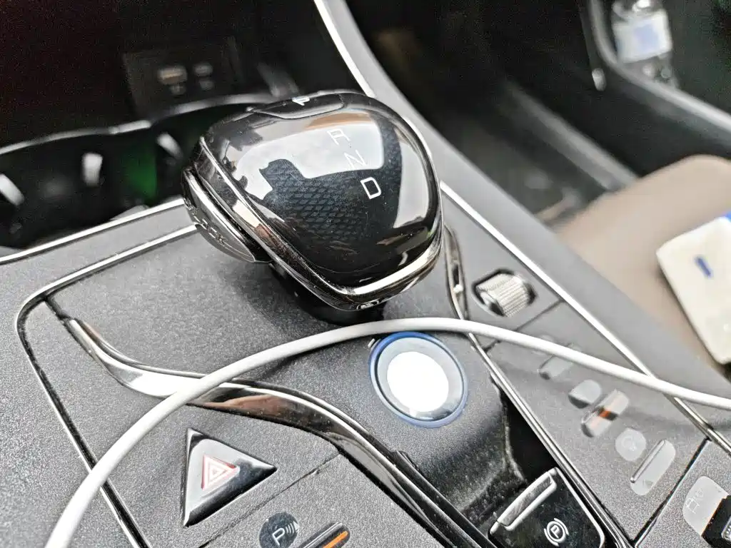BYD Han — миниатюра 15