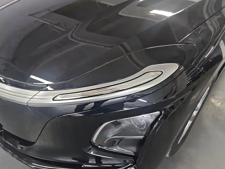 Hongqi Hongqi E-QM5 — миниатюра 5