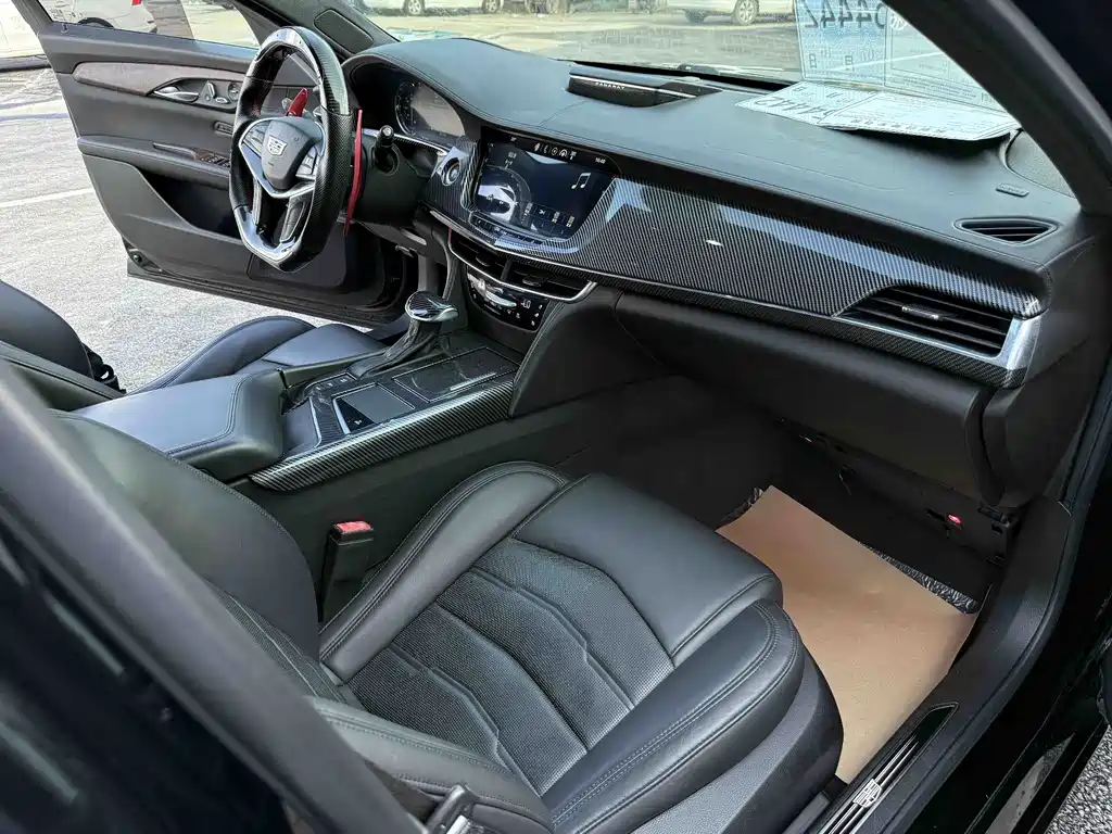 Cadillac CT6 — миниатюра 11