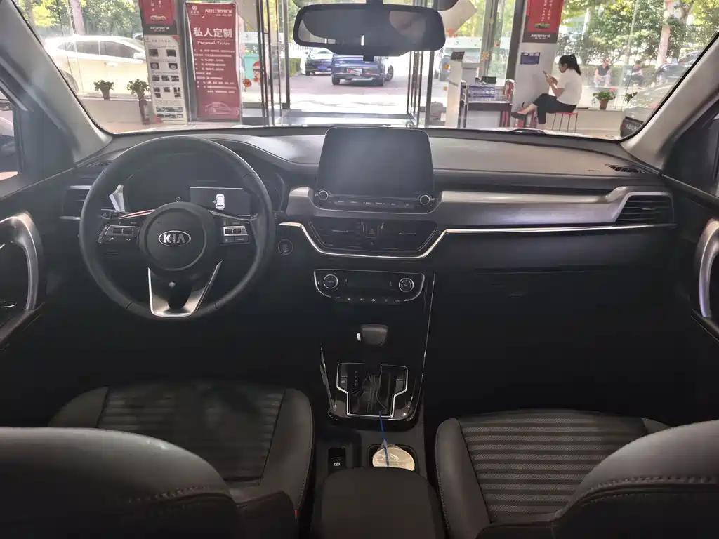 Kia Sportage — миниатюра 6