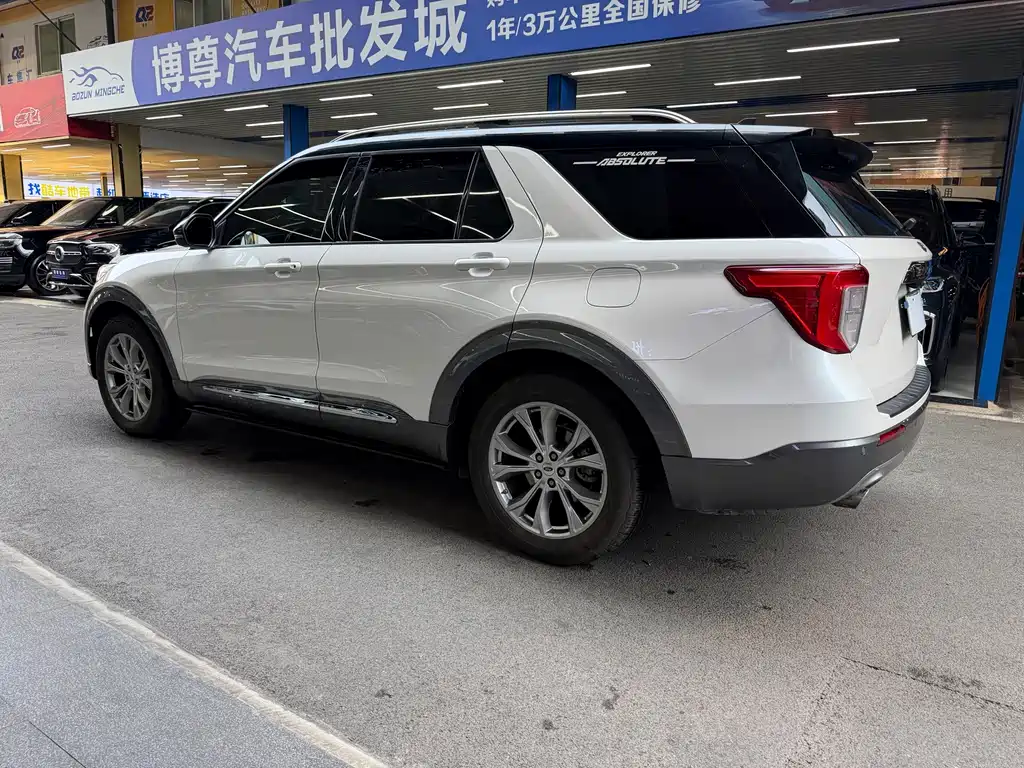 Ford Explorer — миниатюра 20