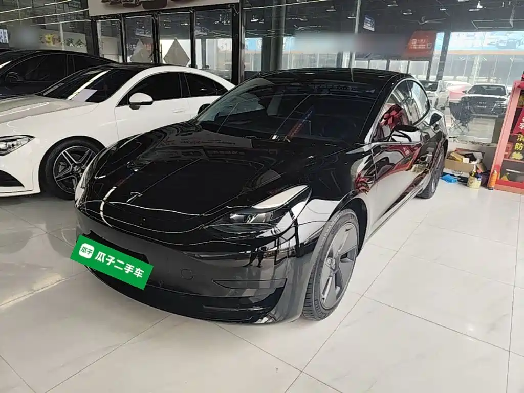Tesla Model 3 — миниатюра 2