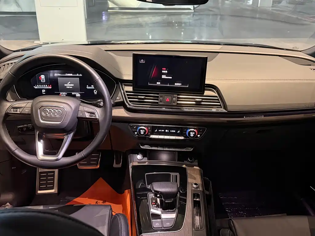 Audi Q5L — миниатюра 13