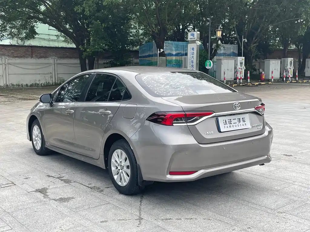 Toyota Corolla — миниатюра 5