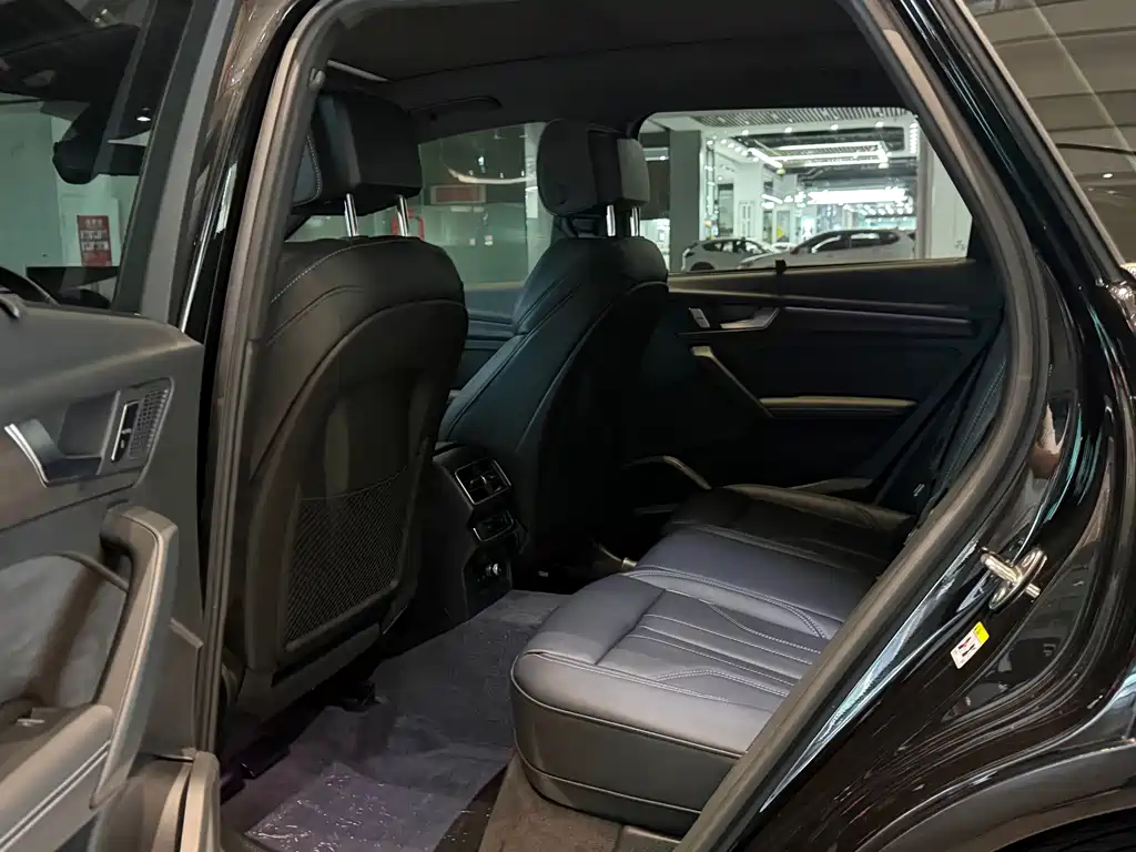 Audi Q5L — миниатюра 12