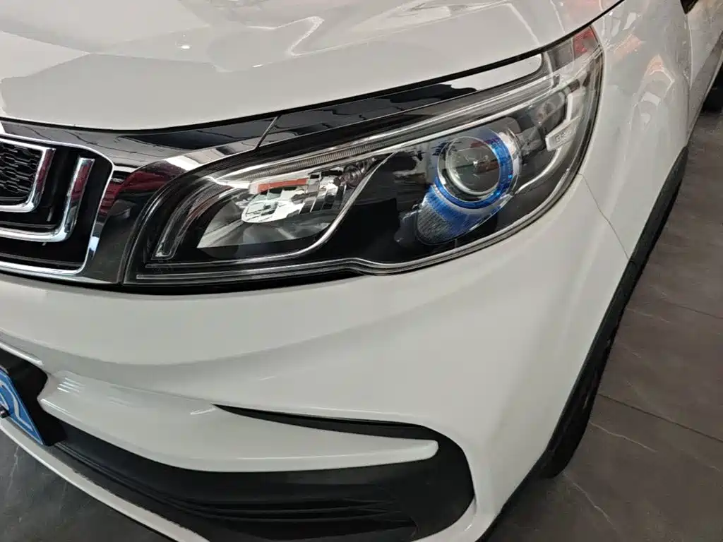 Geely Vision X3 — миниатюра 24