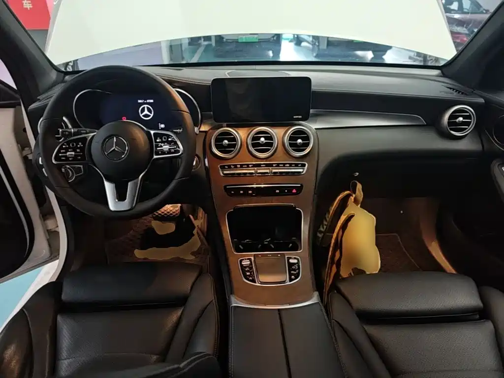 Mercedes-Benz GLC — миниатюра 10