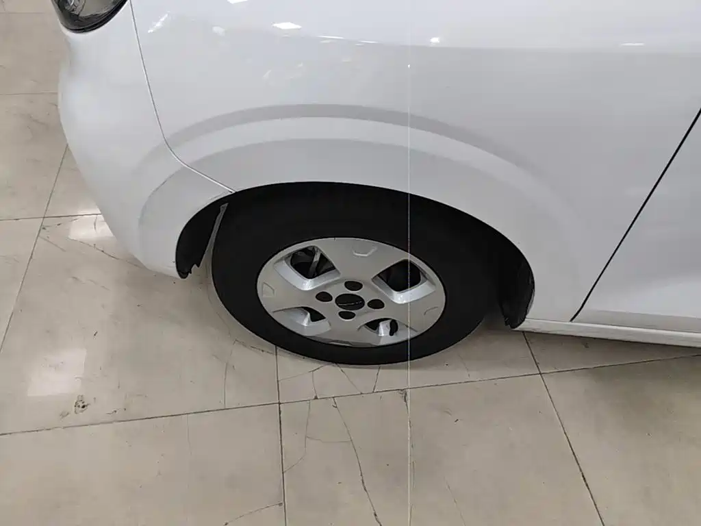 Roewe Clever — миниатюра 23