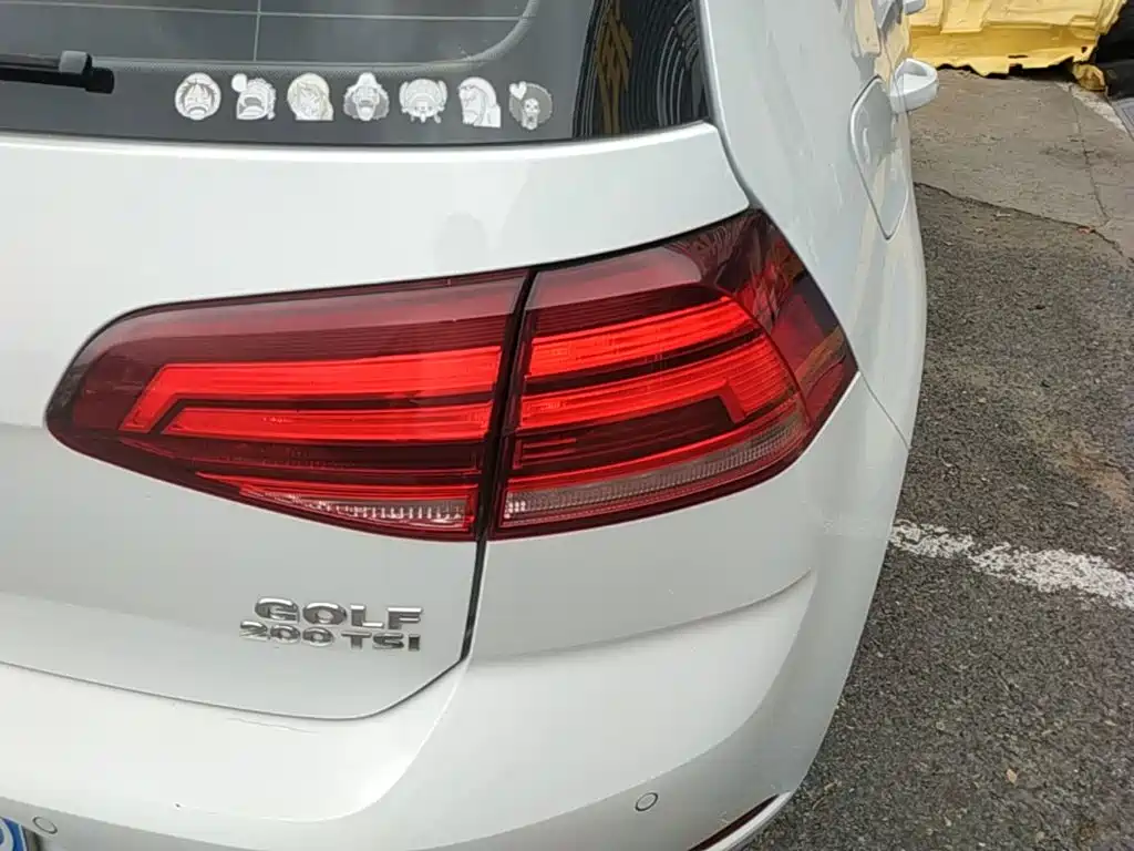 Volkswagen Golf — миниатюра 8