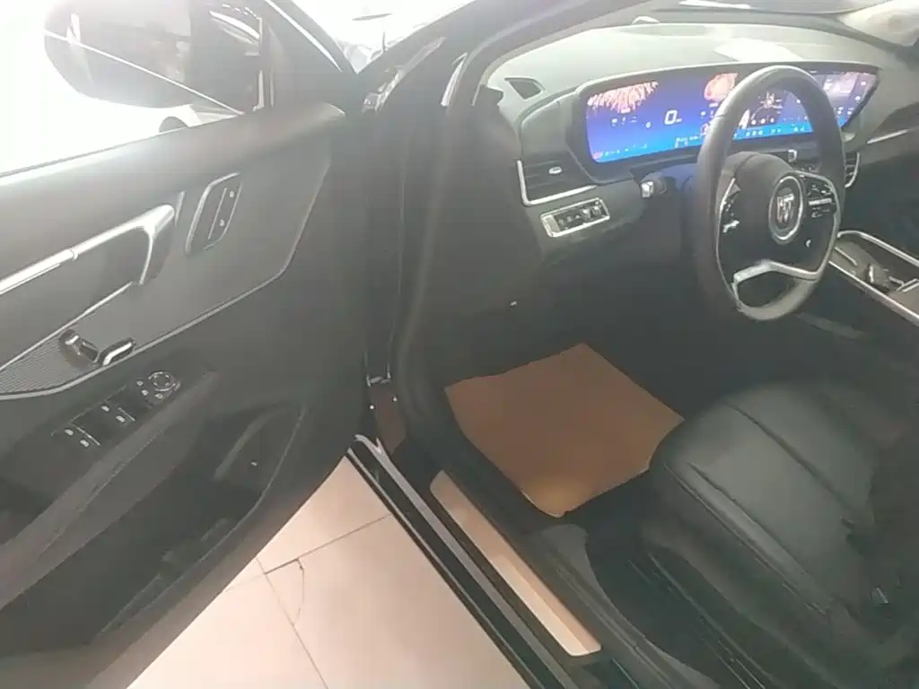 Buick LaCrosse — миниатюра 16