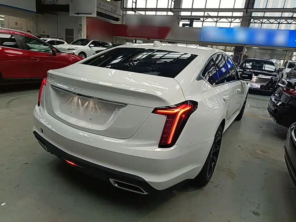 Cadillac CT5 — миниатюра 7