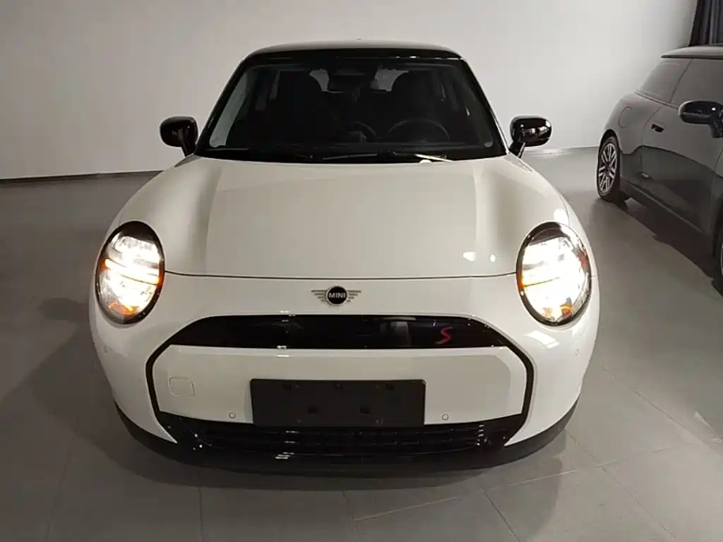 MINI MINI COOPER EV — миниатюра 3