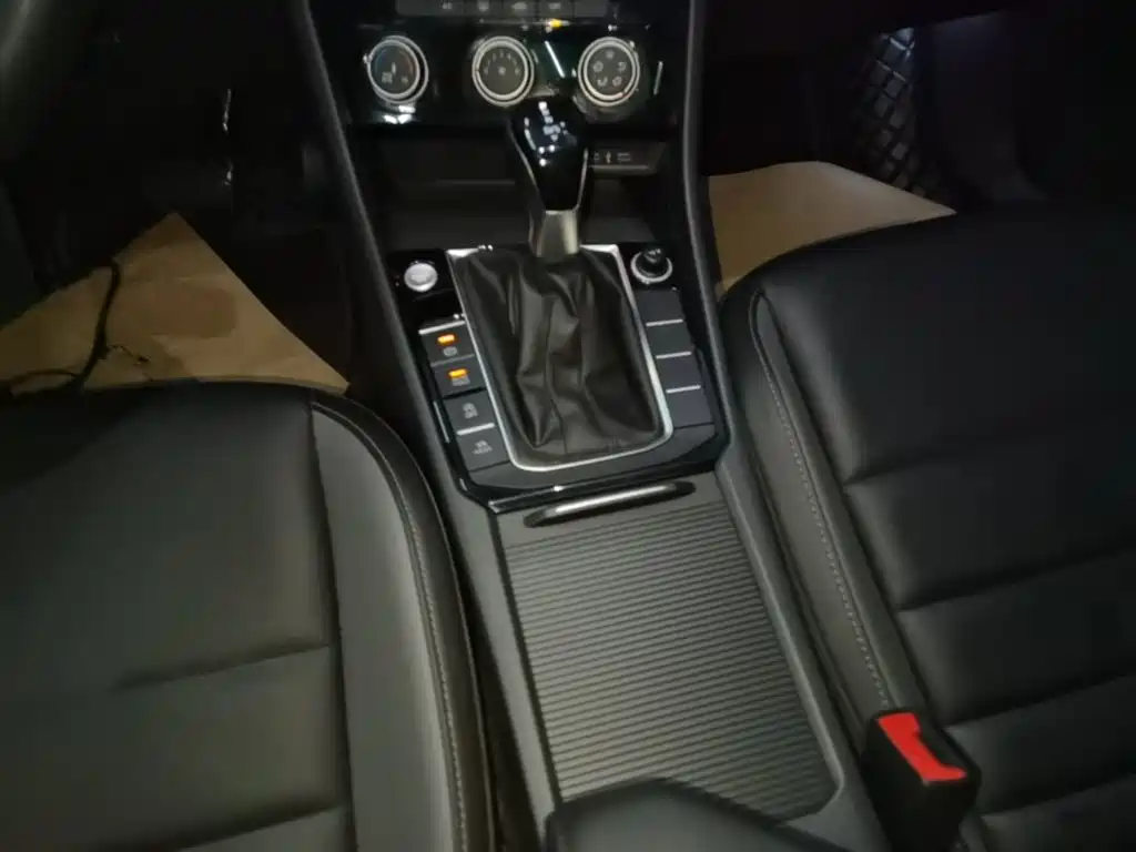 Volkswagen Sagitar — миниатюра 14