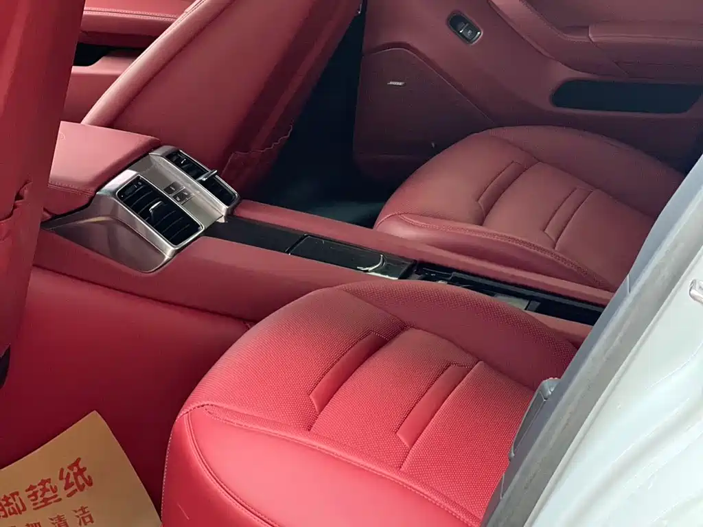 Porsche Panamera 2010 Panamera 4 3.6L