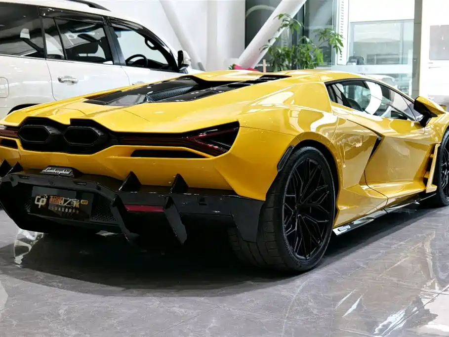 Lamborghini Revuelto 2023 6.5L PHEV Standard