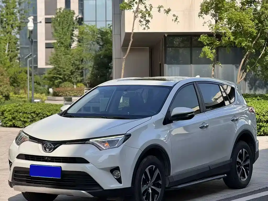 Купить Toyota RAV4