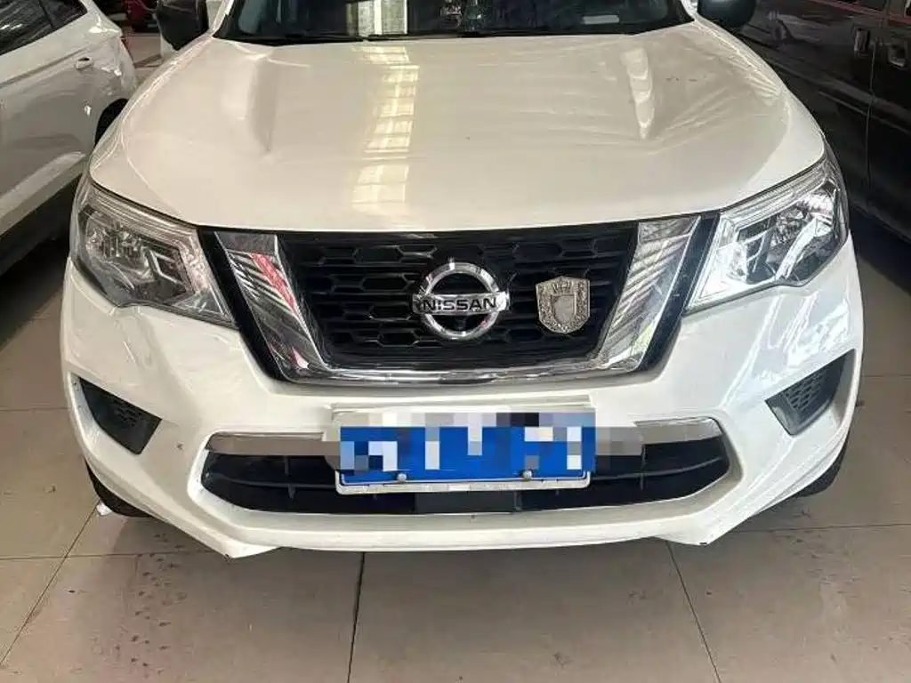 Nissan Terra — миниатюра 6