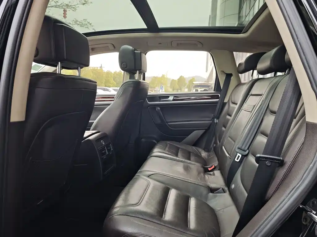 Volkswagen Touareg 2011 3.0TSI