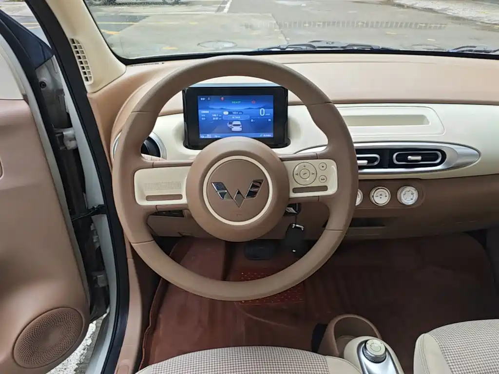 Wuling MINIEV — миниатюра 7