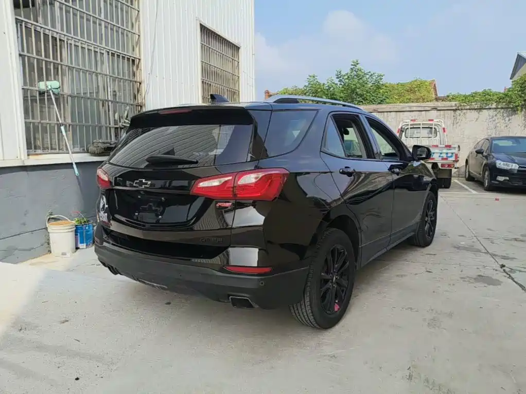 Chevrolet Equinox — миниатюра 7