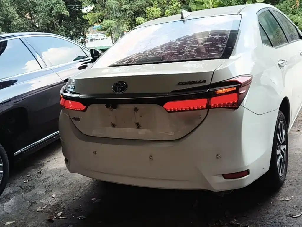 Toyota Corolla — миниатюра 6