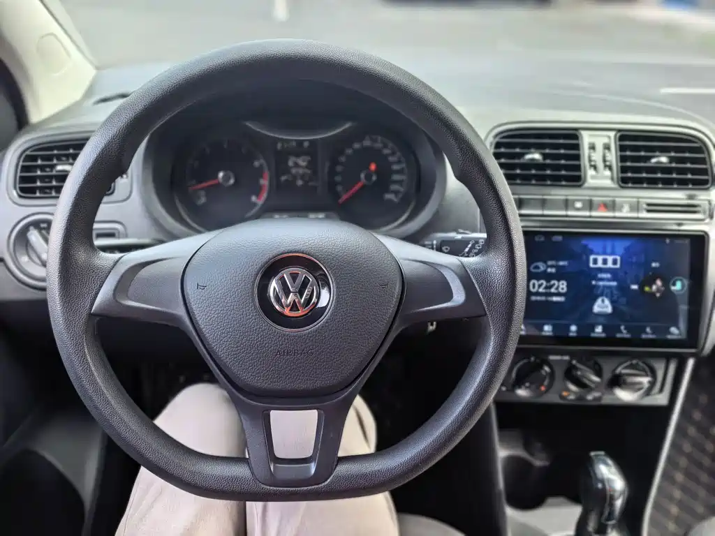Volkswagen Polo — миниатюра 3