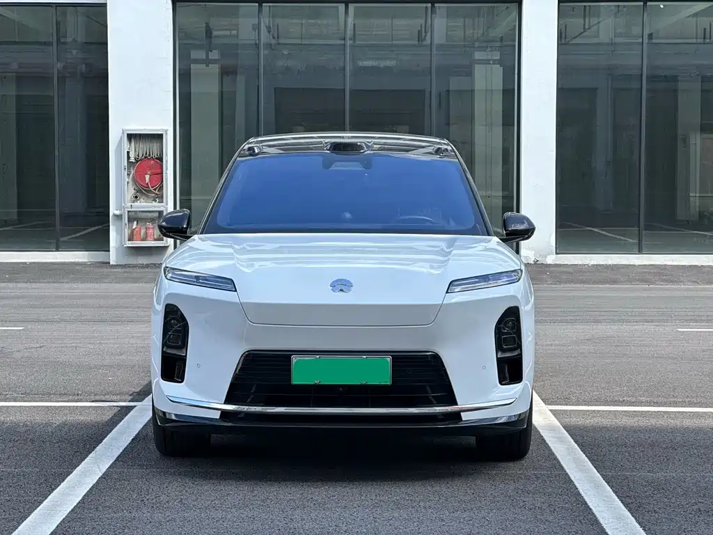 NIO ES8 — миниатюра 2
