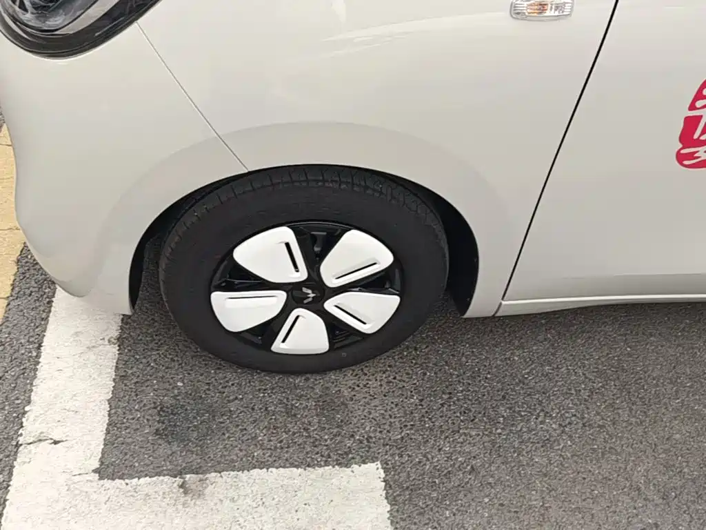 Wuling MINIEV — миниатюра 23