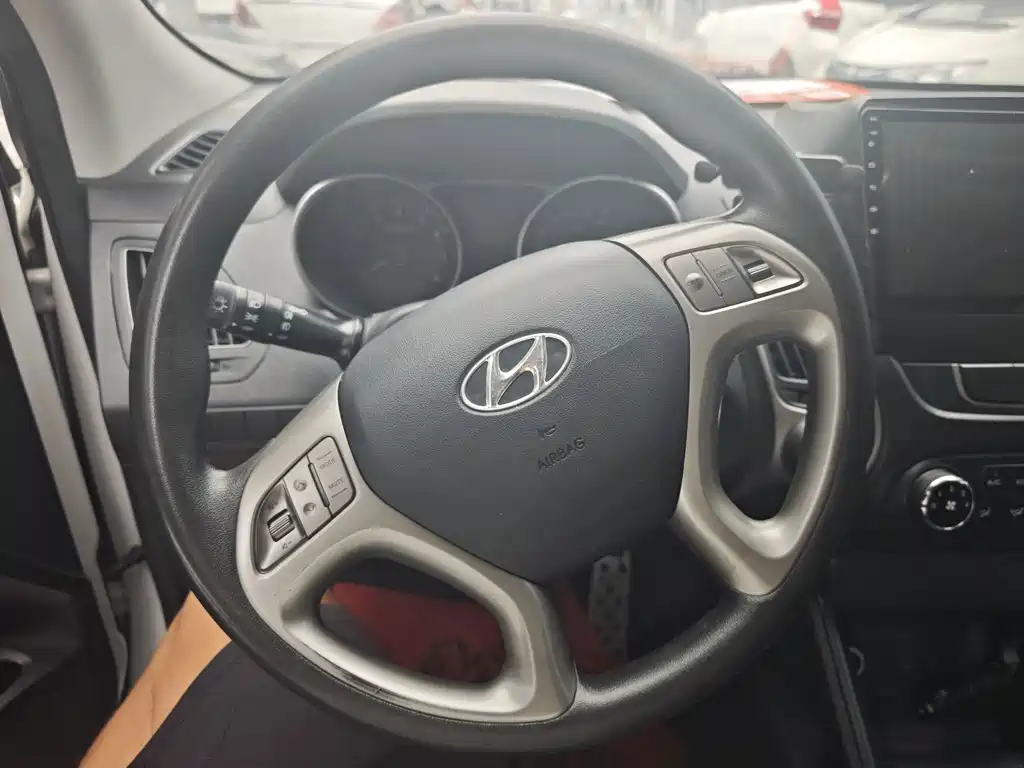 Hyundai ix35 — миниатюра 6
